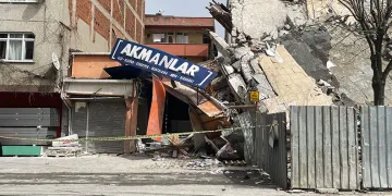 Esenler’de kontrollü yıkım, kontrolden çıktı
