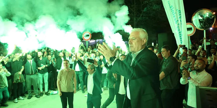 Mustafa Bozbey, Bursaspor maçı biletlerini satın aldı