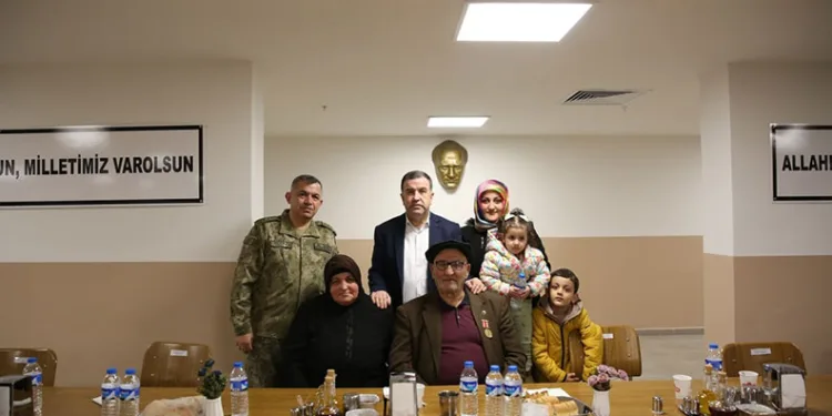 Şehit aileleri ve gazi yakınları için iftar yemeği düzenlendi