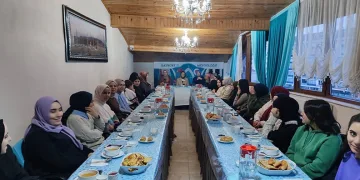 Bayburt Müftülüğü üniversite öğrencilerini iftarda ağırladı