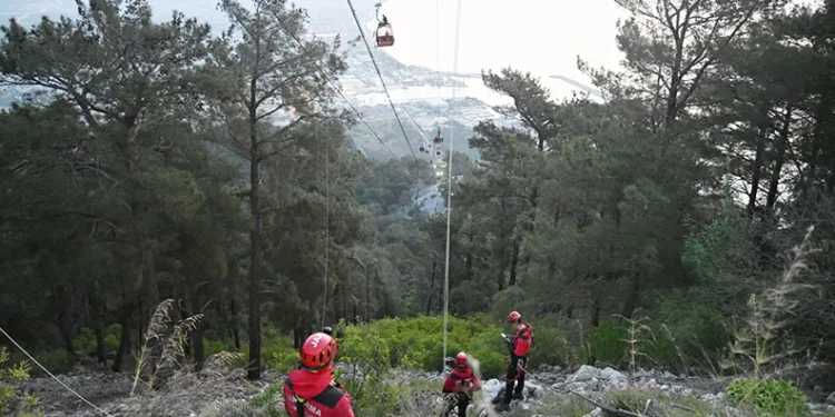 Antalya’da teleferik kazasında heyecanlı bekleyiş