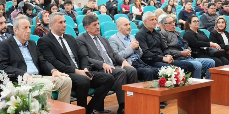 Erzincan’da yazılım üzerine program düzenlendi