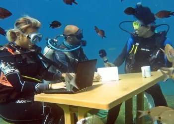 Deniz dibinde turizm toplantısı