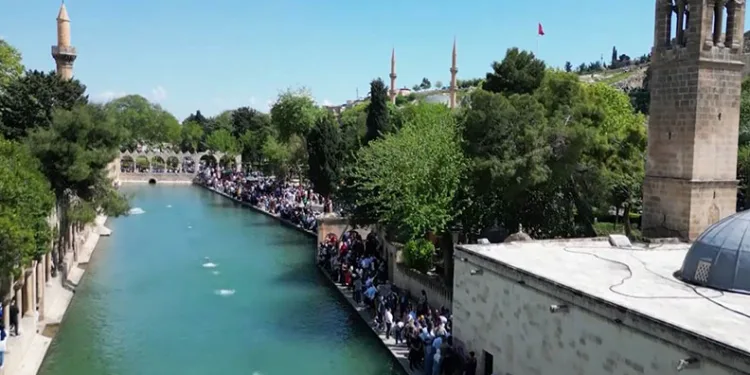 Bayram tatilinde Şanlıurfa 500 bin ziyaretçi ağırladı