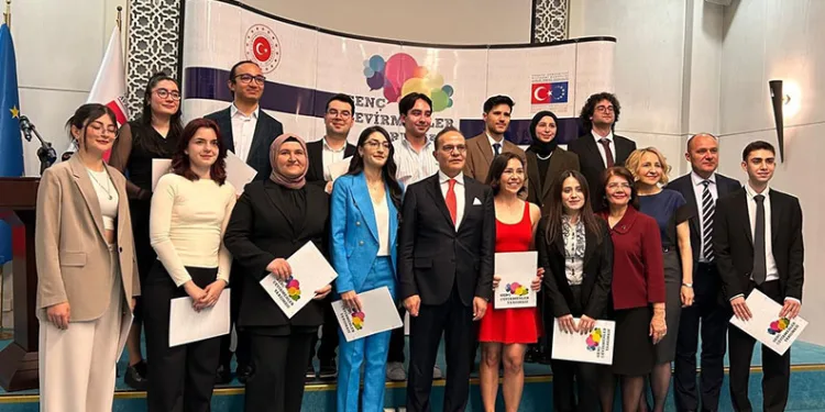 Genç Çevirmenler Yarışması’nın kazananları belli oldu