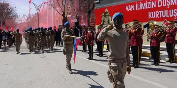 Van’ın düşman işgalinden kurtuluşunun 106’ncı yıl dönümü kutlandı