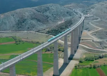 Sivas-İstanbul yüksek hızlı tren seferleri başlıyor