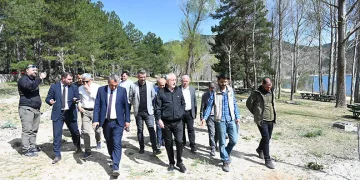 Gölcük Tabiat Parkı’nda düzenleme çalışması
