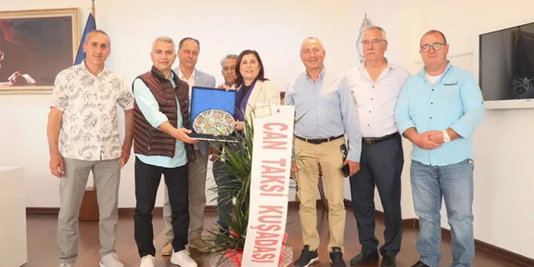 Kuşadalı taksiciler Başkan Çerçioğlu ile görüştü