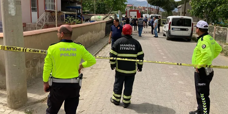 Tarım makinesine kolunu kaptıran çiftçi hayatını kaybetti