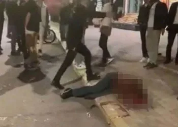 Taciz iddiasıyla dövülmüştü, tutuklandı