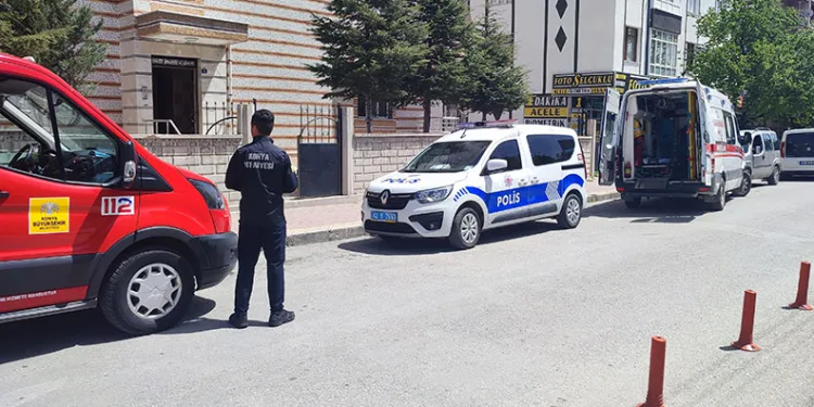 Tartıştığı anneannesini bıçaklayarak ağır yaraladı