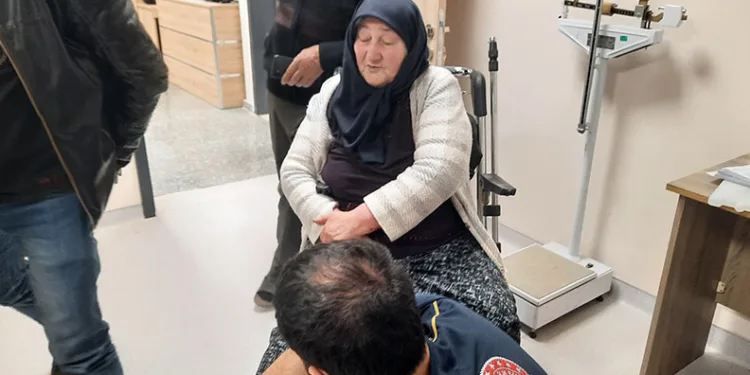 Depremzede yaşlı kadın korku dolu anları anlattı