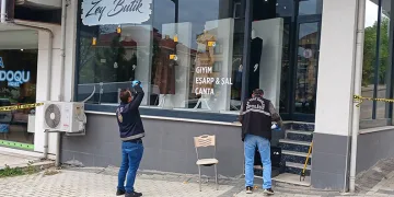 Beylikdüzü’nde giyim mağazasına silahlı saldırı