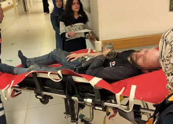 Tadilat yaparken elini spiral makinesine kaptırdı