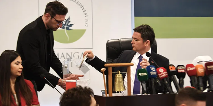 Osmangazi’de yeni dönemin ilk toplantısı gerçekleşti