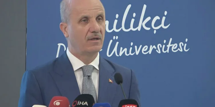 “Türkiye’deki üniversitelerin yüzde 99.8’i dolu”