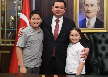 Çocuk başkanlardan takdir toplayan talimatlar