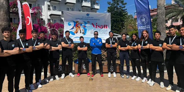 Bursalı sporcular Muğla’da 12 madalya 1 kupa kazandı