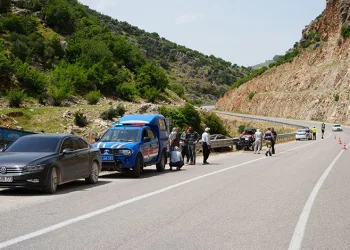 Kilis’te 2 ayrı traktör kazası: 2’si ağır 6 yaralı