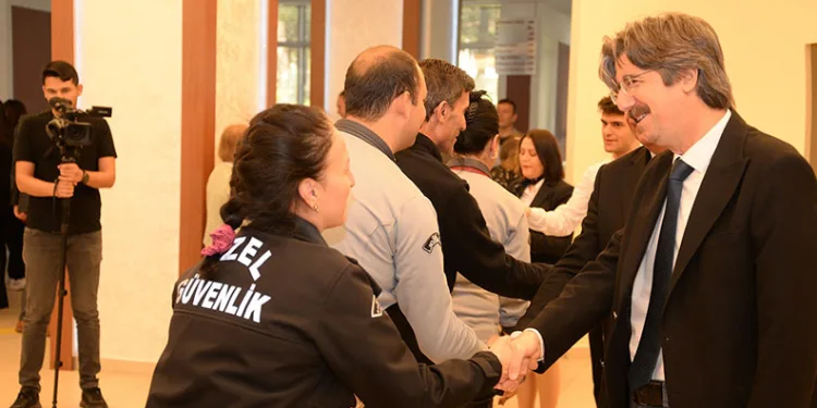 BUÜ ailesi geleneksel bayramlaşma töreninde bir araya geldi