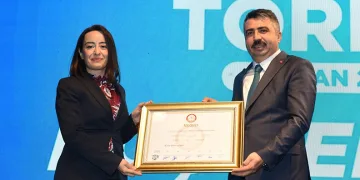 Yıldırım Belediye Başkanı Oktay Yılmaz mazbatasını aldı