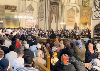 Kadir Gecesi’nde Ulu Camii doldu taştı