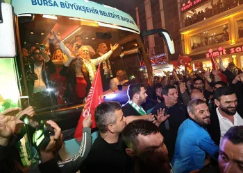 Bozbey: “Bu değişimin kahramanı sizlersiniz”