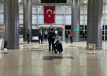 Terminalde silahlı kavga: 10 yaralı