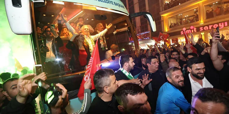 Bozbey: “Bu değişimin kahramanı sizlersiniz”