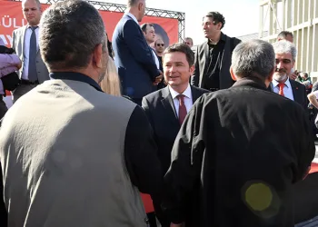 Erkan Aydın personel ile bayramlaştı