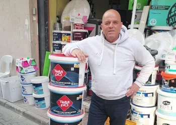 Bursa’da evleri boyama vaadiyle zafer kazandı