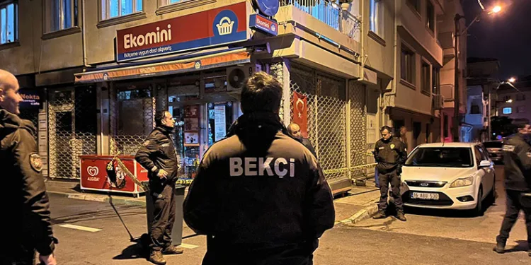 Bursa’da husumetlilerin kavgasında kan aktı