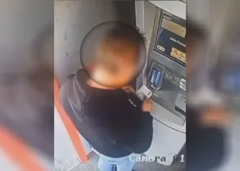 Altın hırsızı yakalandı
