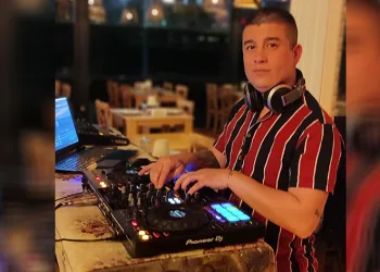 İşi bırakan DJ’ye silahlı saldırı kamerada