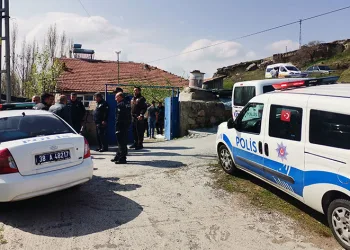 Kayseri’de 2 genç evde ölü bulundu