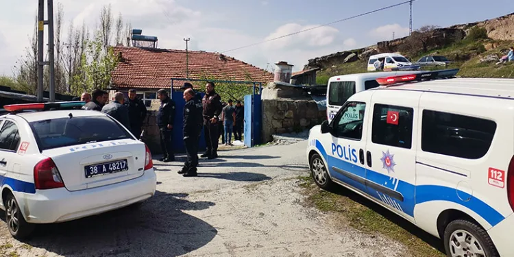 Kayseri’de 2 genç evde ölü bulundu