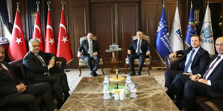Bursa siyasetinde örnek hareket