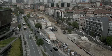 Şişli’de rezerv yapı alanındaki inşaat alanı mühürlendi