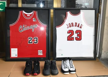 Michael Jordan imzalı ayakkabılara alıcı çıkmadı