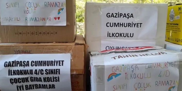 Miniklerden deprem bölgesine yardım eli
