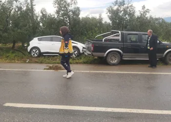Düğün konvoyunda kaza: 3 yaralı