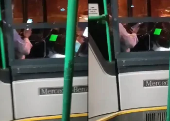Telefonla oynayarak otobüs kullandı