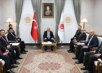 Bakan Güler, Korgeneral Tuan’ı kabul etti