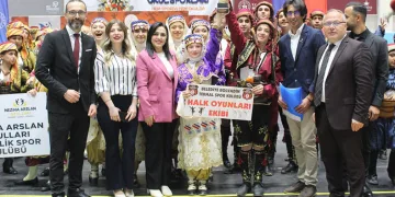Halk oyunları yarışmaları sona erdi