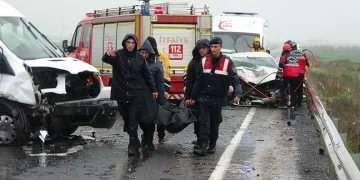 Diyarbakır’da feci kaza: 3 ölü, 2’si ağır 5 yaralı
