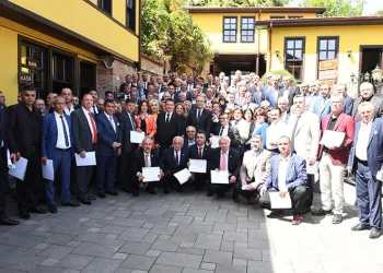 Osmangazili muhtarlar mazbatalarını aldı