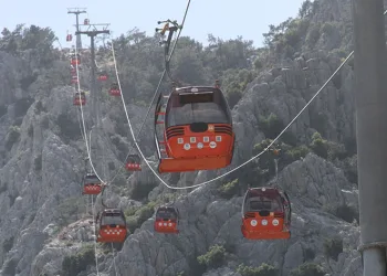 Faciadan dönülen teleferik alanında sessizlik