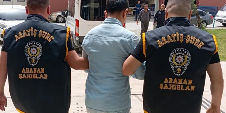 Denizli’de aranan 52 şüpheli tutuklandı