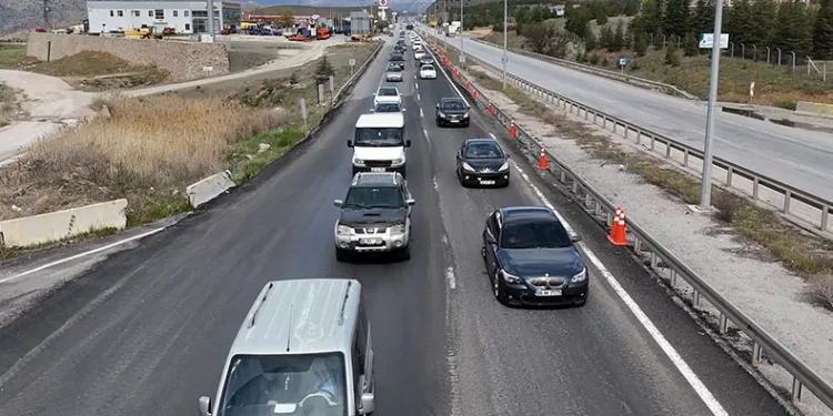 43 ilin geçiş güzergahındaki Kırıkkale’de bayram hareketliliği